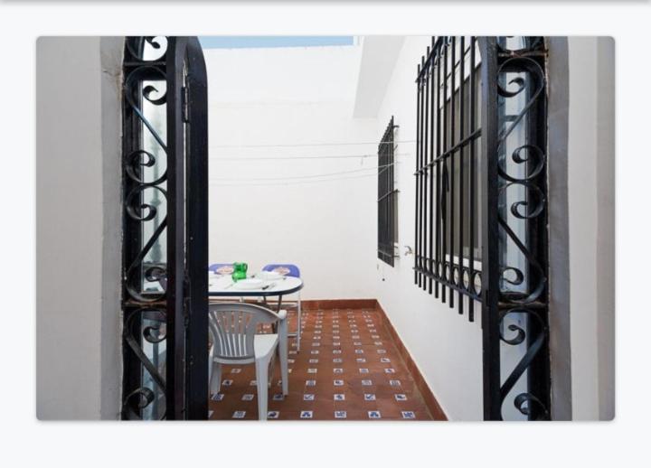 Casa Loli Apartment โกนิล เด ลาฟรอนเตรา ภายนอก รูปภาพ